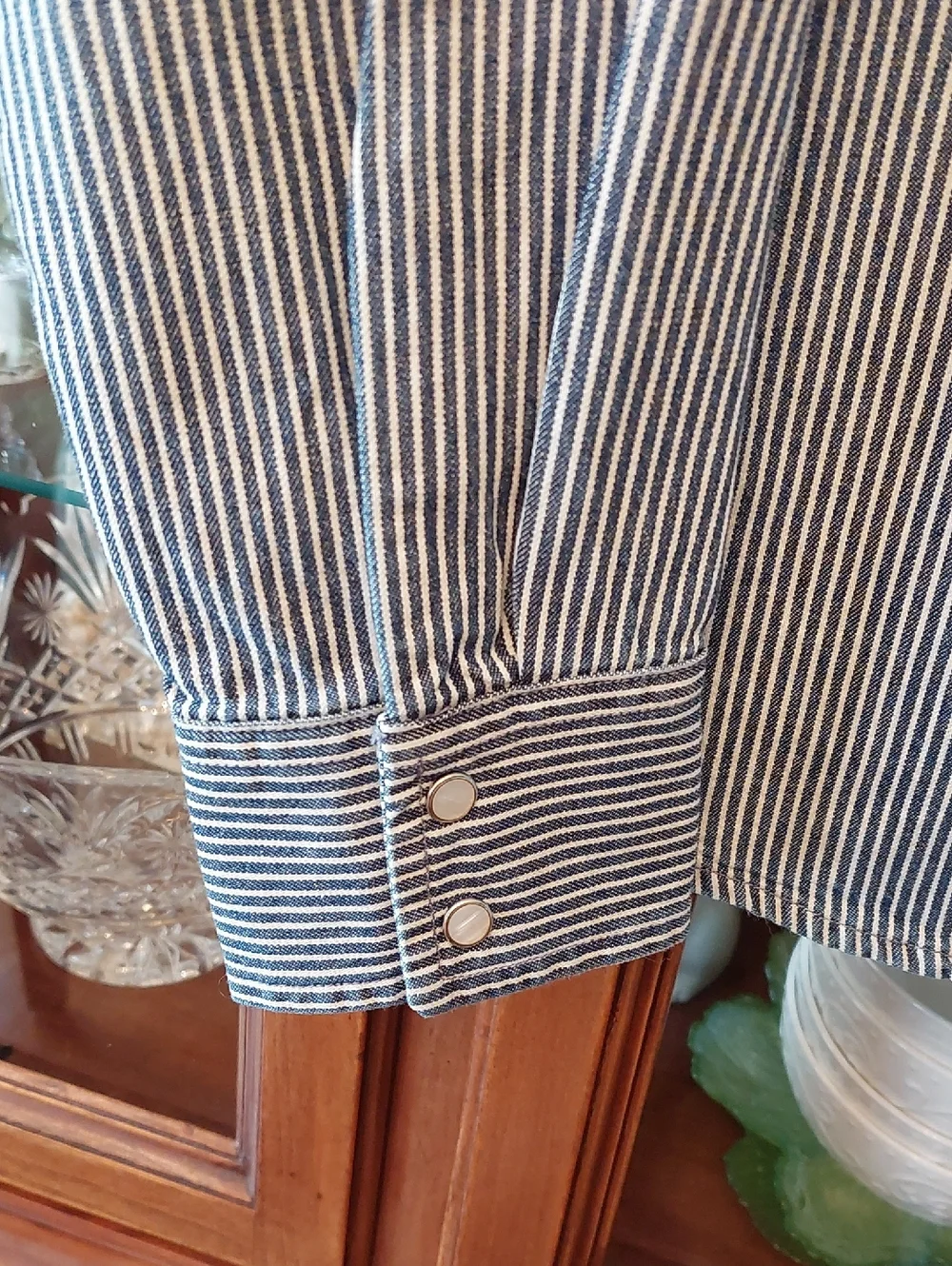 Levi's Men's Shirt, M,NWT - Picture 8 of 10